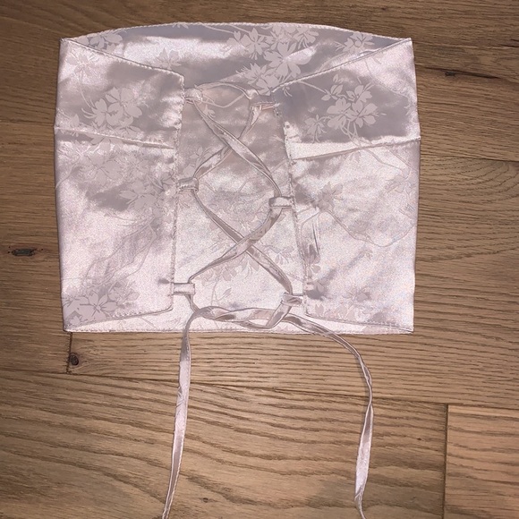 Satin Crop Top Tie-Up Back - Picture 3 of 4